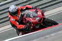 cadwell-no-limits-trackday;cadwell-park;cadwell-park-photographs;cadwell-trackday-photographs;enduro-digital-images;event-digital-images;eventdigitalimages;navarra;no-limits-trackdays;peter-wileman-photography;racing-digital-images;trackday-digital-images;trackday-photos